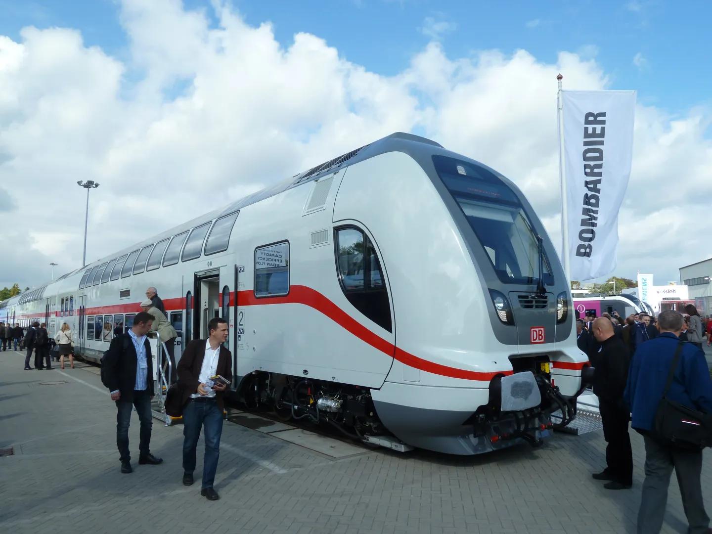 HÖRMANN Vehicle Engineering - Twindexx Vario at the Innotrans trade fair in Berlin. Reference rail vehicle development - Presentation of the Intercity 2.