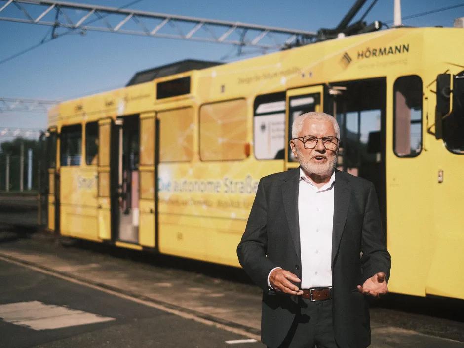 Dr. Volkmar Vogel SmarTram Autonomes Fahren HÖRMANN Vehicle Engineering CVAG Forschung Chemnitz Test Fahrzeug